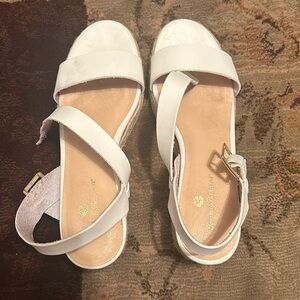 White, summer wedges